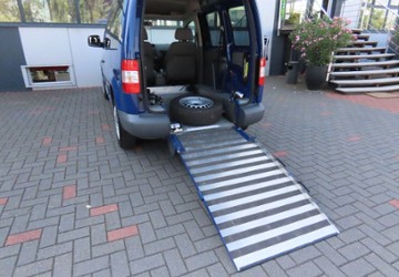 VW Caddy 114.165 km 9.900 &euro; Neuss 41469