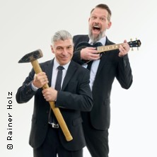 ONKeL fISCH blickt zurück - der satirische Jahresrückblick