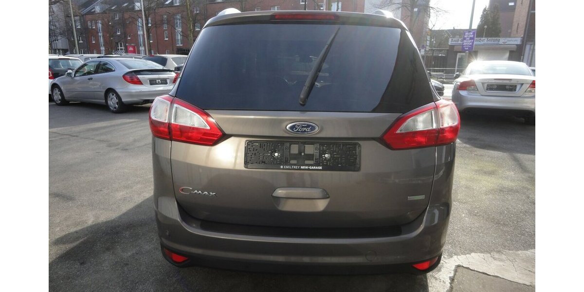 Ford Grand C-Max SYNC Edit. 1,6L/110KW Klima+PDC Top 170.000 km 4.500 &euro; Neuss 41462