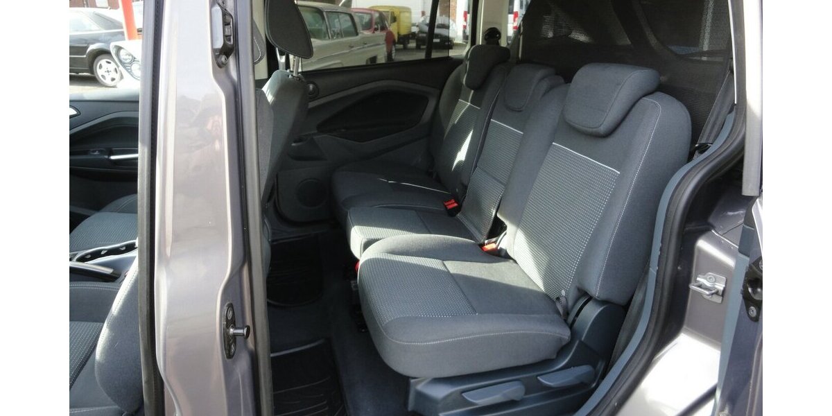 Ford Grand C-Max SYNC Edit. 1,6L/110KW Klima+PDC Top 170.000 km 4.500 &euro; Neuss 41462