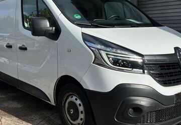 Renault Trafic 141.000 km 12.490 &euro; Essen 45139
