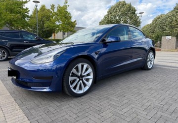 Tesla Model 3 47.000 km 29.990 &euro; Düsseldorf 40549