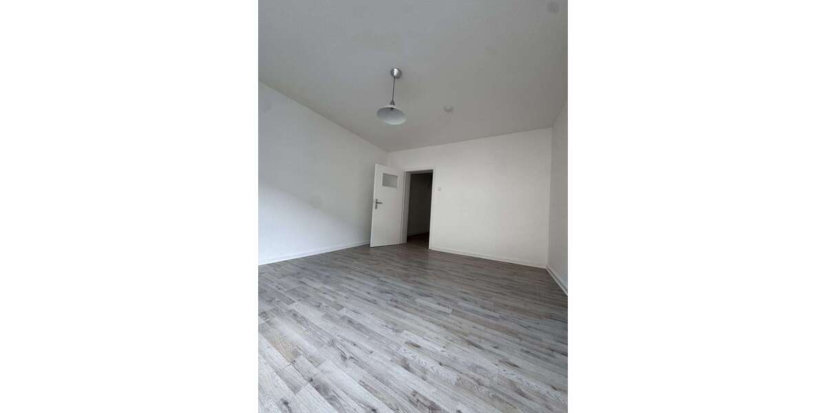 Etagenwohnung Duisburg Hochfeld - 2 Zimmer, 64 m&sup2;, 570&euro; | Angebot:27346359