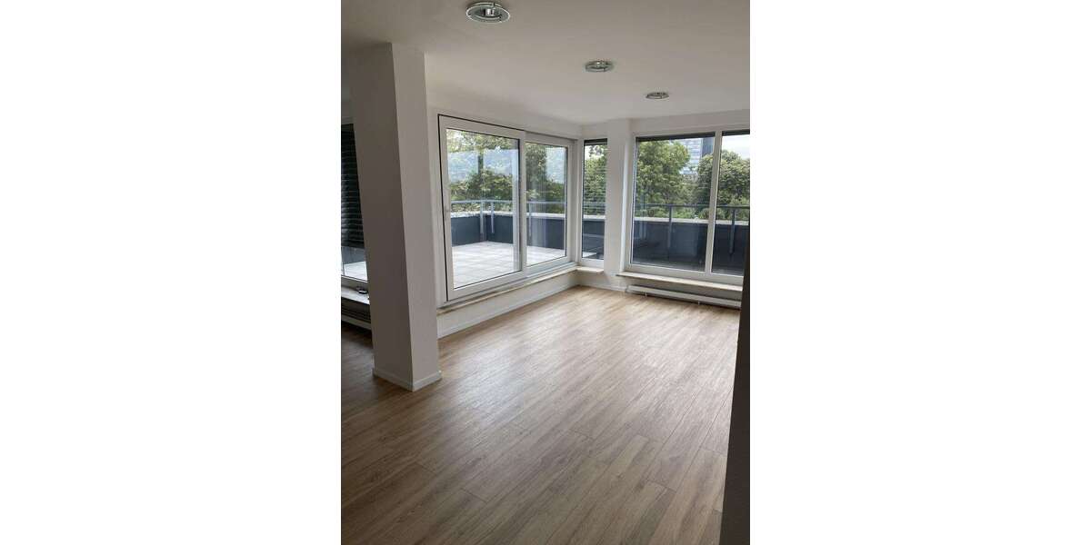 Etagenwohnung Düsseldorf Mörsenbroich - 3 Zimmer, 111 m&sup2;, 1.479&euro; | Angebot:27352425