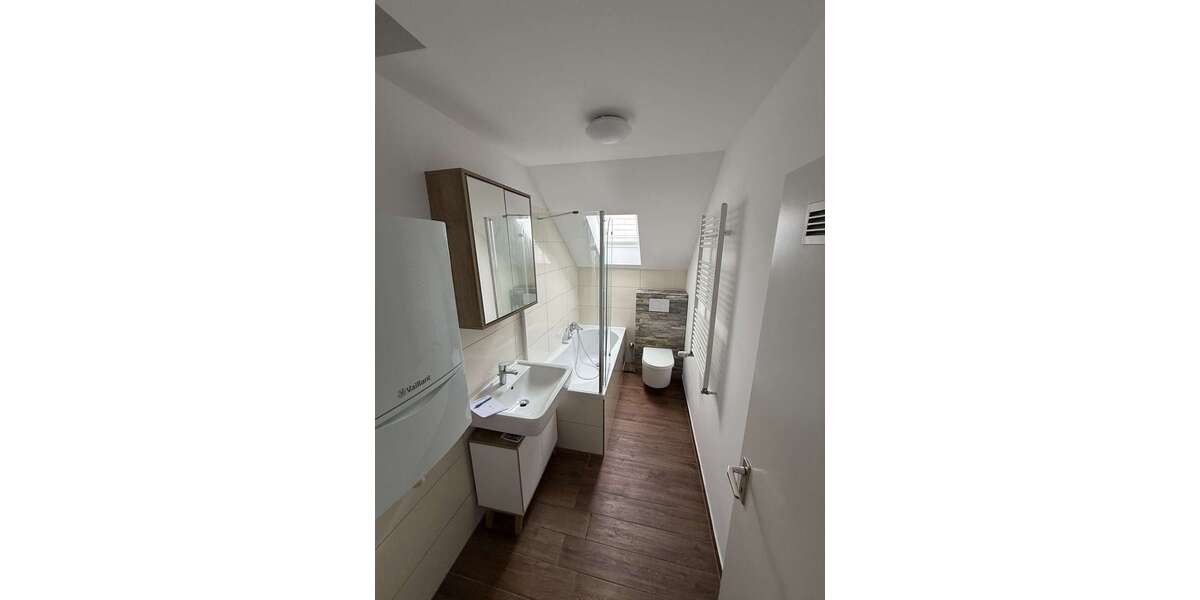 Etagenwohnung Wuppertal Nordstadt - 4 Zimmer, 86 m&sup2;, 860&euro; | Angebot:27355636