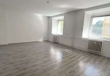 Wohnung Duisburg Altstadt - 3 Zimmer, 111 m&sup2;, 610&euro; | Angebot:27341134
