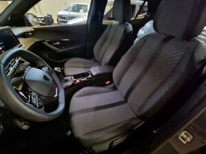 Peugeot 2008 Allure Klimaautom. Alu Allwetter Android Appl 14.715 km 17.440 &euro; HAAN 42781