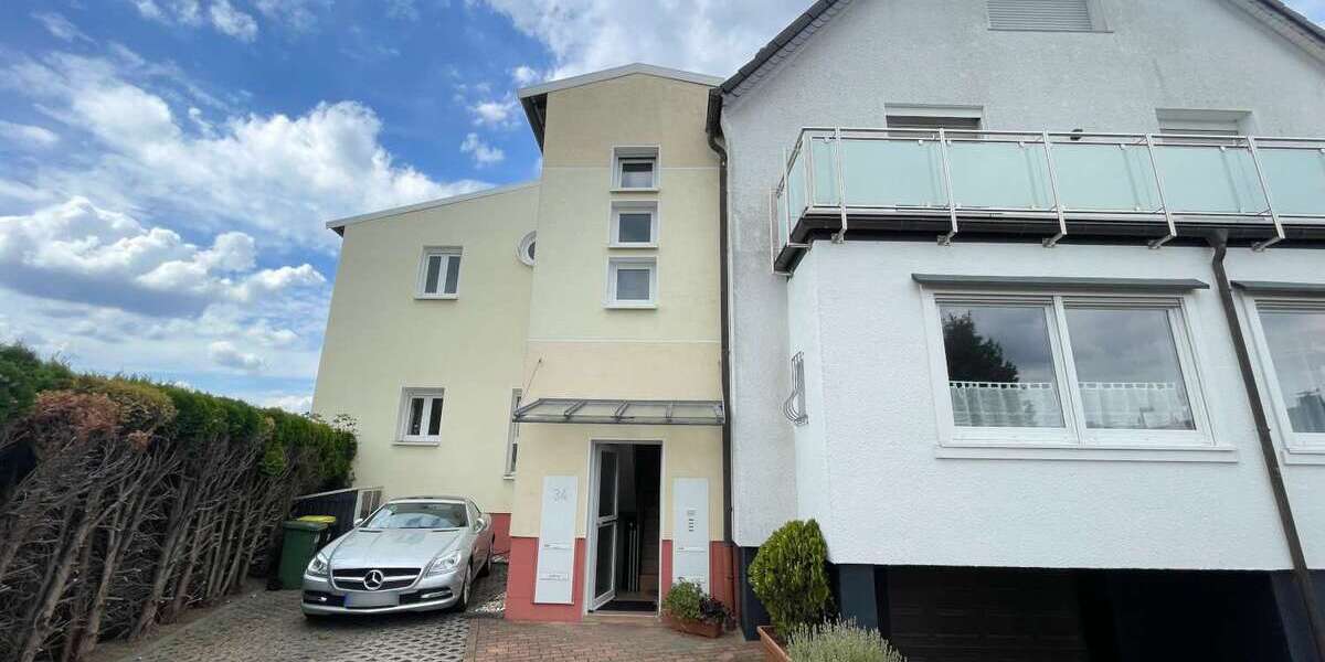 Etagenwohnung Mülheim an der Ruhr Heißen - 2 Zimmer, 89 m&sup2;, 980&euro; | Angebot:27270461