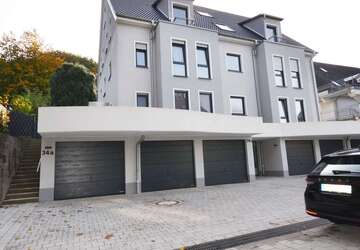 Wohnung Remscheid Lüttringhausen - 4 Zimmer, 138 m&sup2;, 1.450&euro; | Angebot:27323611